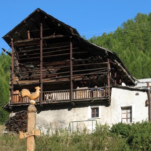 Fuste maison saint veran