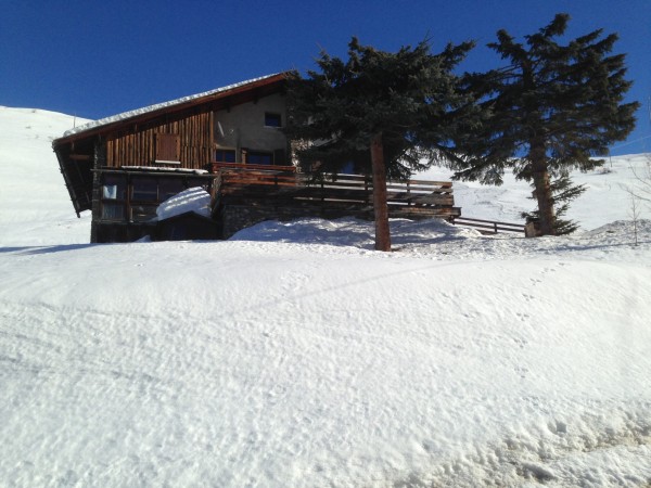 Chalet soleniou à st veran en hiver