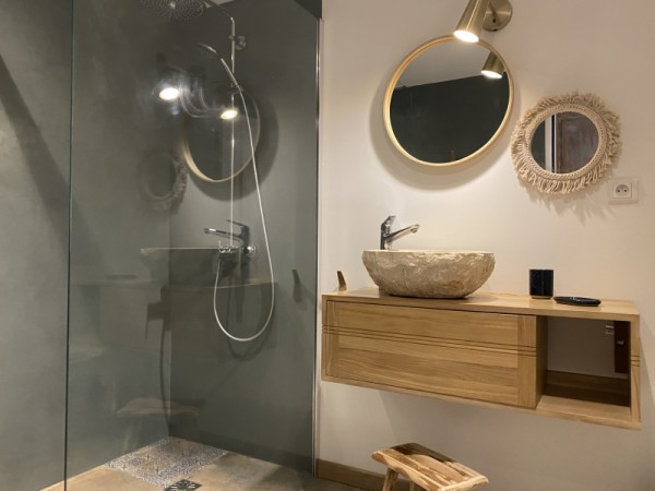 Salle de bain douche à l'italienne