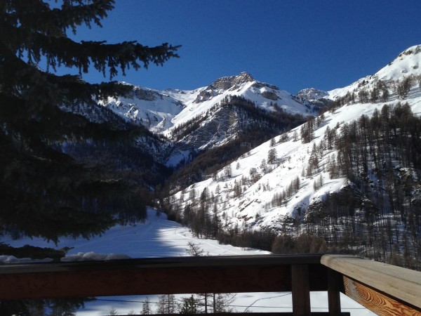 Chalet soleniou - vue depuis la terrasse en hiver